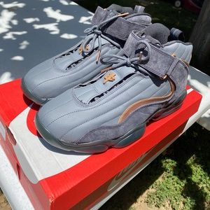 Nike Men’s Air Penny IV Copper Basketball Shoe